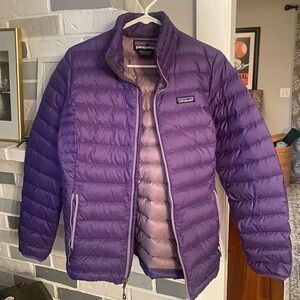 Medium women’s Patagonia down jacket
